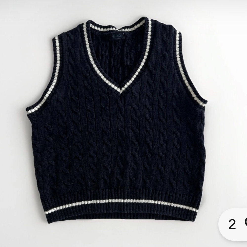 Brandy Melville Knit sweater vest one size navy blue